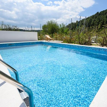 סקארדין Mila And Jurija Formenti 2 Apartments In Heart Of Nautic Marina, With Heated Swimming Pool, Bikes, Sup, Kajak מראה חיצוני תמונה