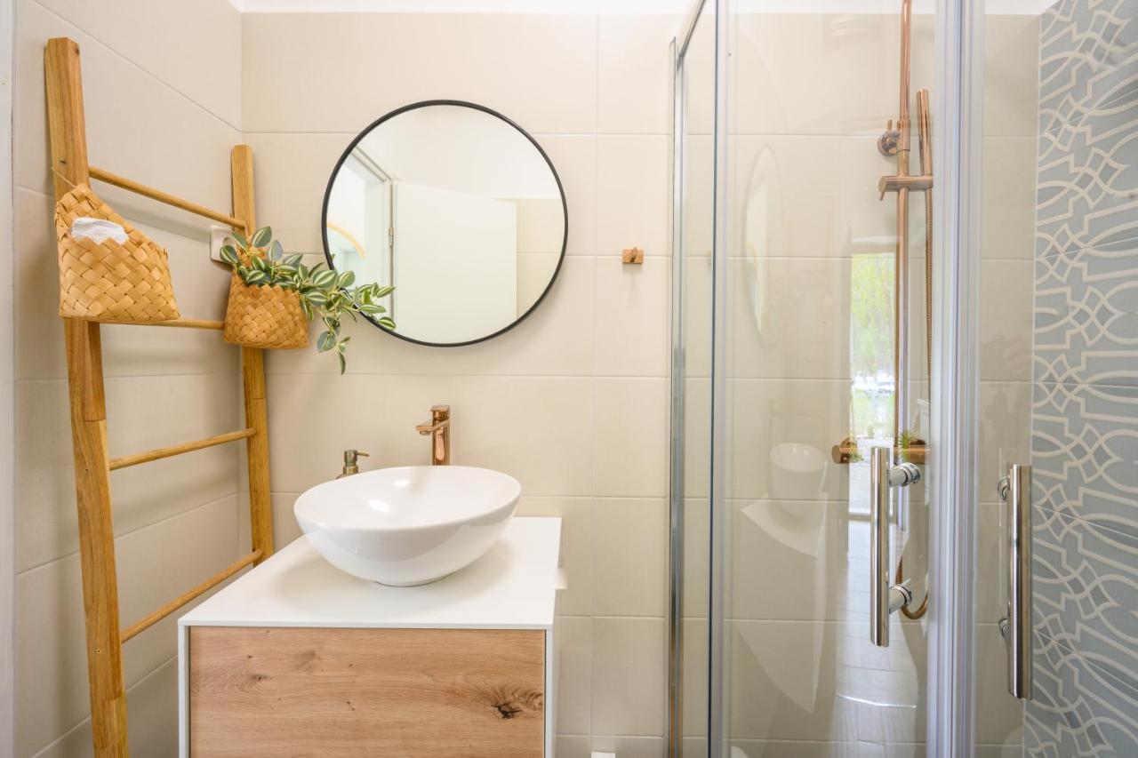 סקארדין Mila And Jurija Formenti 2 Apartments In Heart Of Nautic Marina, With Heated Swimming Pool, Bikes, Sup, Kajak מראה חיצוני תמונה