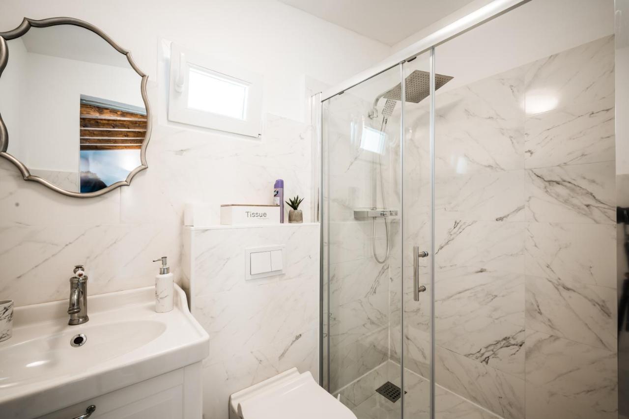 סקארדין Mila And Jurija Formenti 2 Apartments In Heart Of Nautic Marina, With Heated Swimming Pool, Bikes, Sup, Kajak מראה חיצוני תמונה
