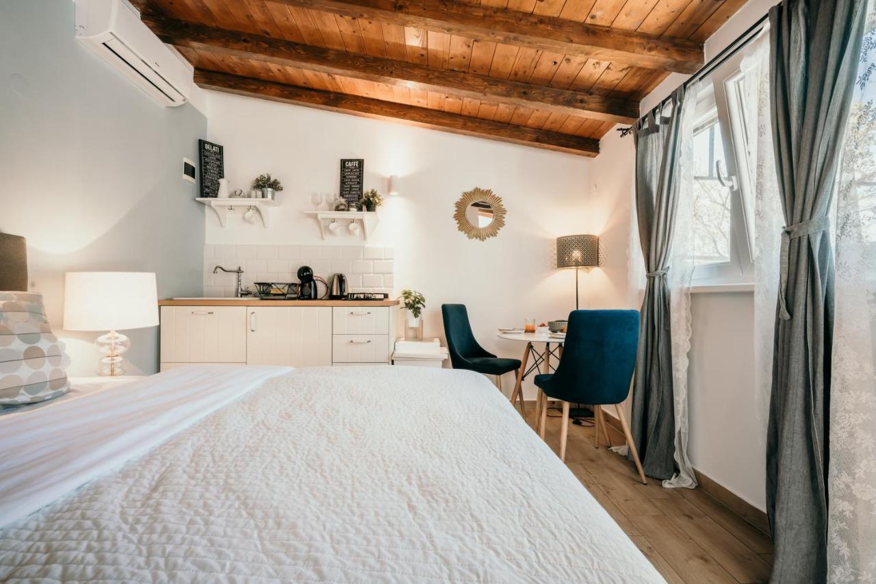סקארדין Mila And Jurija Formenti 2 Apartments In Heart Of Nautic Marina, With Heated Swimming Pool, Bikes, Sup, Kajak מראה חיצוני תמונה